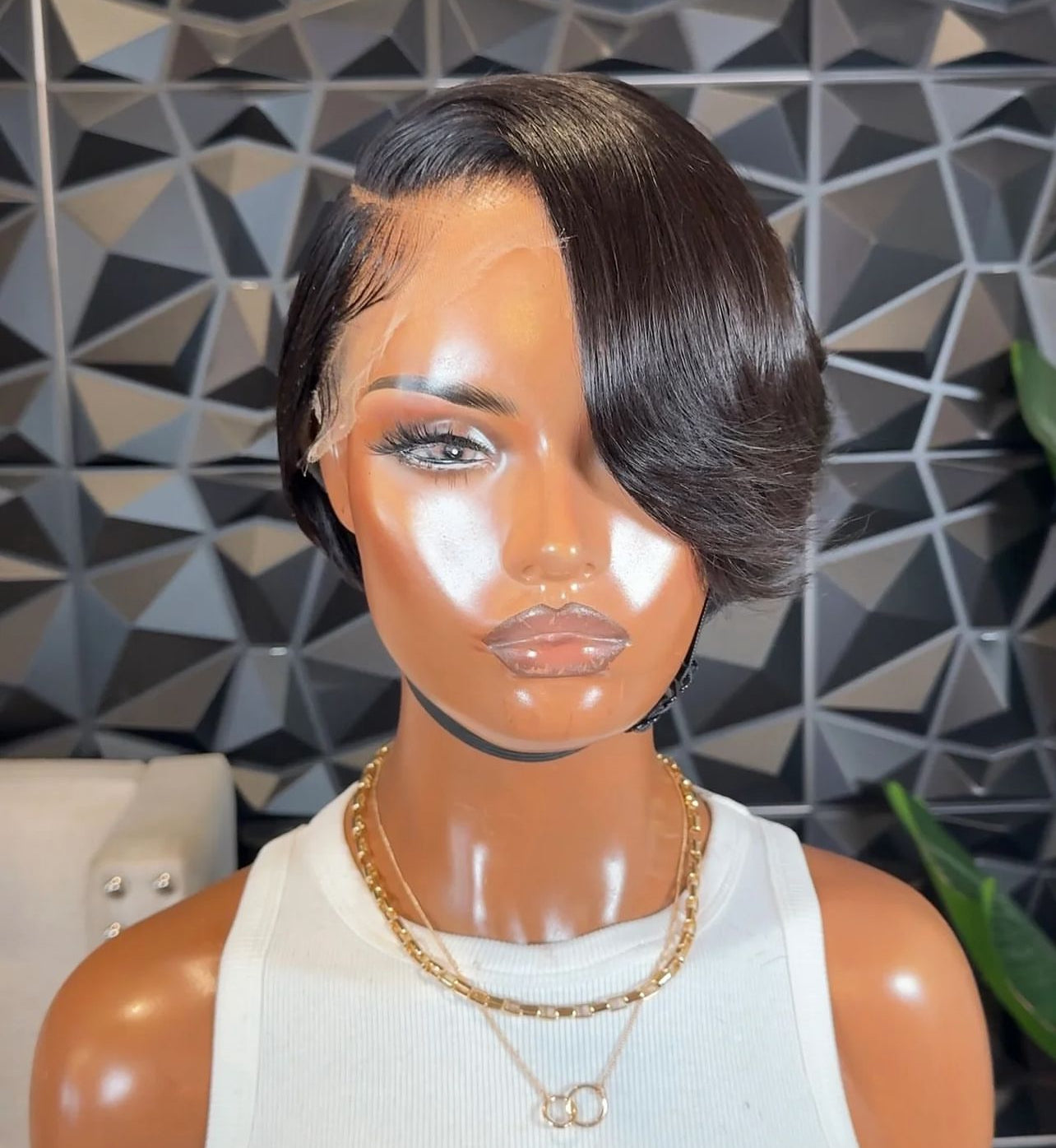 Frontal lace wig pixie straight